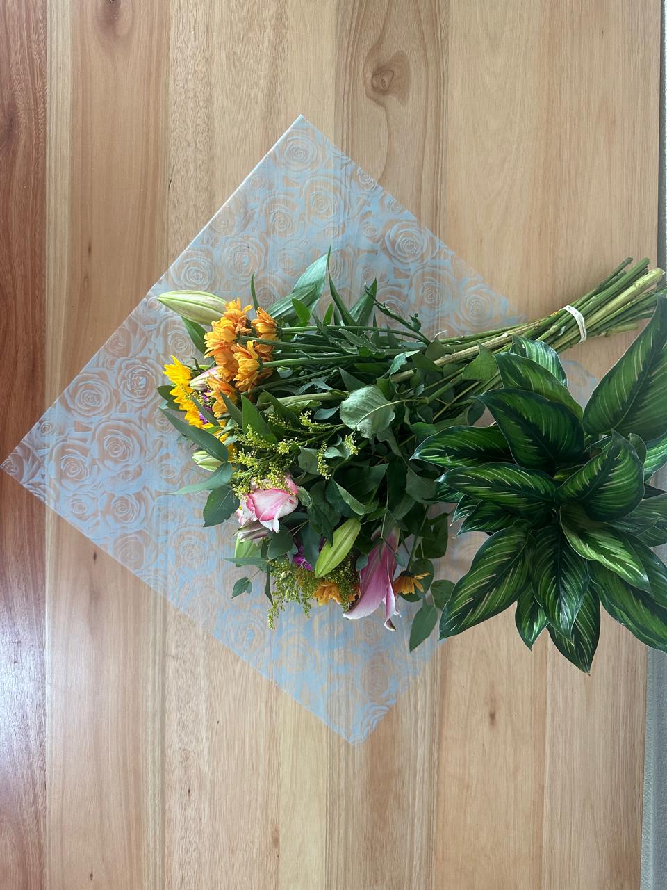 Cellophane Flower Wrap: Transparent Blue Rose Print (Pack of 20)