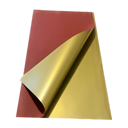 Emballage cellophane pour fleurs : deux tons rouge et or (paquet de 20)
