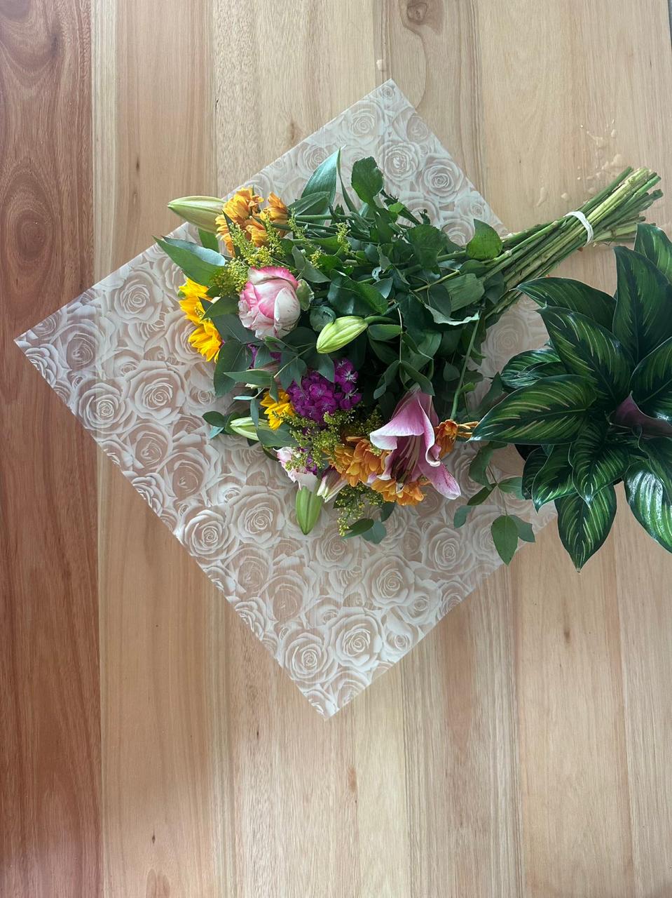 Cellophane Flower Wrap: Transparent Yellow Rose Print (Pack of 20)