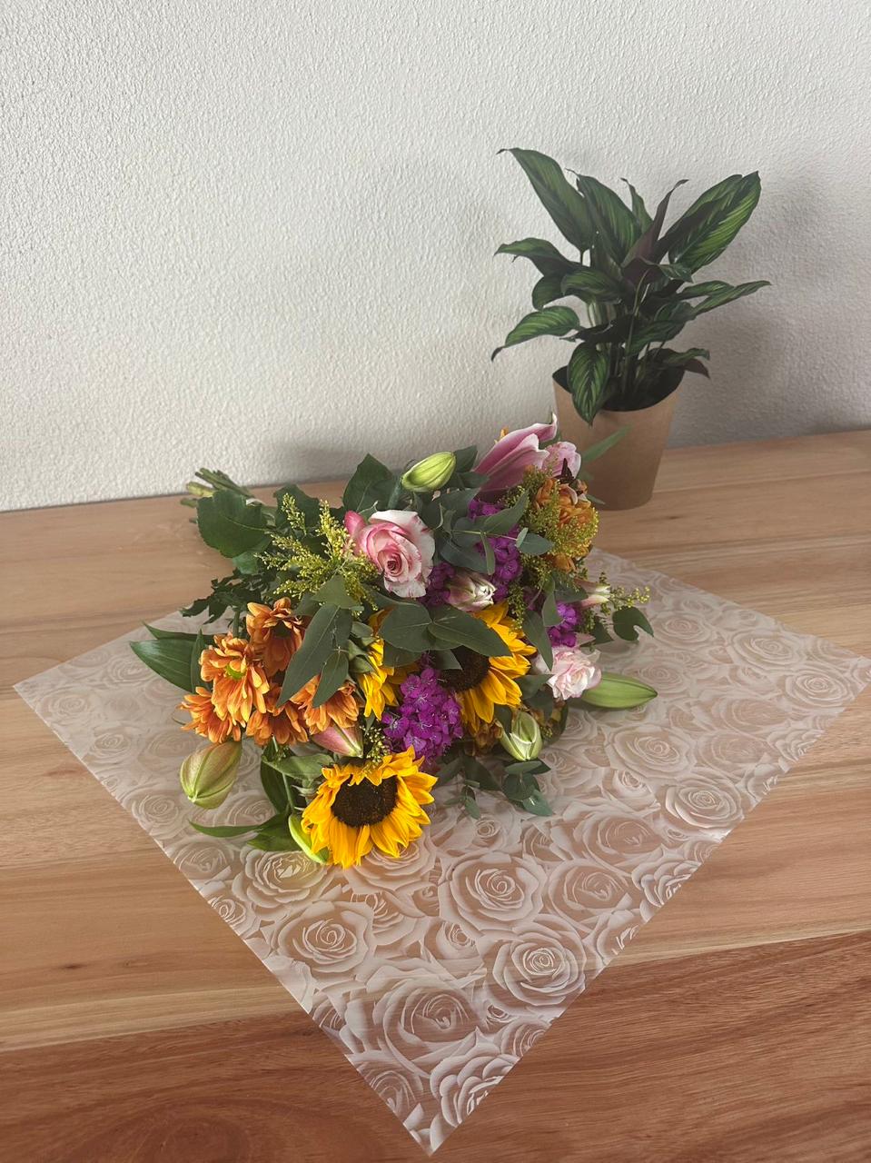 Cellophane Flower Wrap: Transparent Yellow Rose Print (Pack of 20)