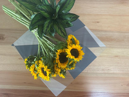 Emballage cellophane pour fleurs : deux tons gris et blanc, bordure dorée (paquet de 20)