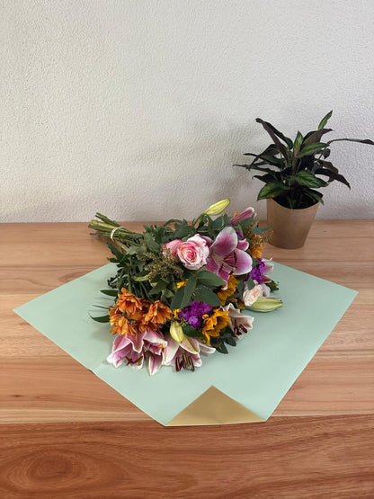 Zellophan-Blumenverpackung: Zweifarbiges Salbeigrün und Gold (20er-Packung)