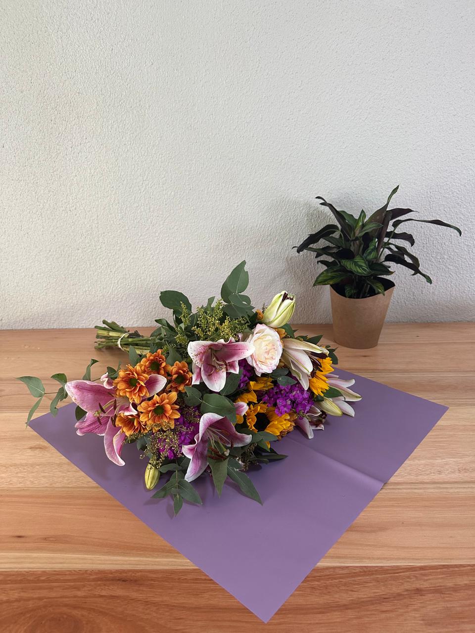 Cellophane Flower Wrap: Transparent Light Purple (Pack of 20)