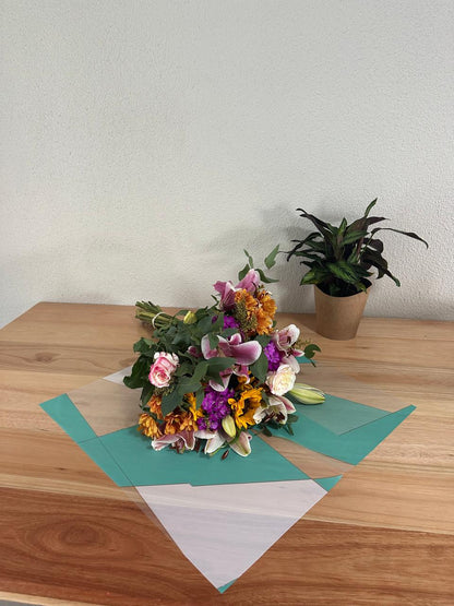 Zellophan-Blumenverpackung: Zweifarbiger Grün- und Weißgoldrand (20er-Packung)